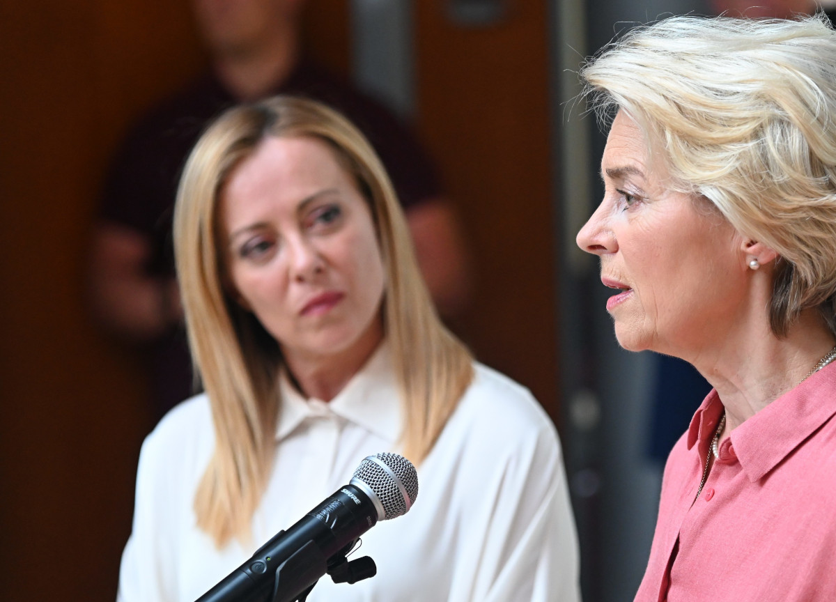 Meloni pronta a cedere anche sul Mes. Baratto con l’Ue per sforare il deficit Meloni pronta a cedere anche sul Mes. Baratto con l’Ue per sforare il deficit
