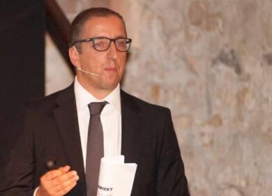 Mazzette per il nuovo supermercato, Orrigoni rinviato a giudizio