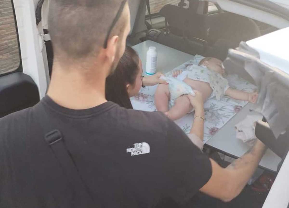 Colosseo, bagni da incubo e la volante dei vigili un fasciatoio per il bebè Colosseo, bagni da incubo e la volante dei vigili un fasciatoio per il bebè