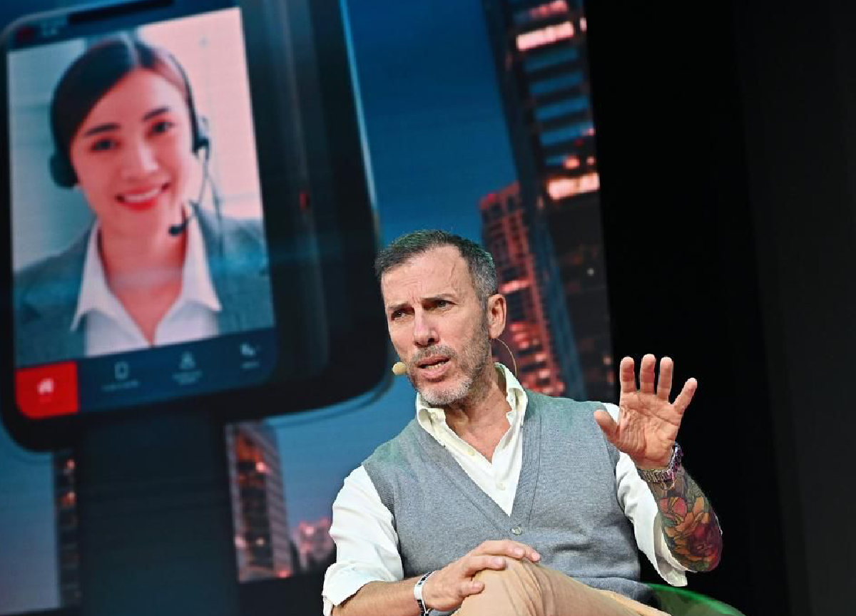 TIM lancia le nuove cabine digitali per le città del futuro TIM lancia le nuove cabine digitali per le città del futuro