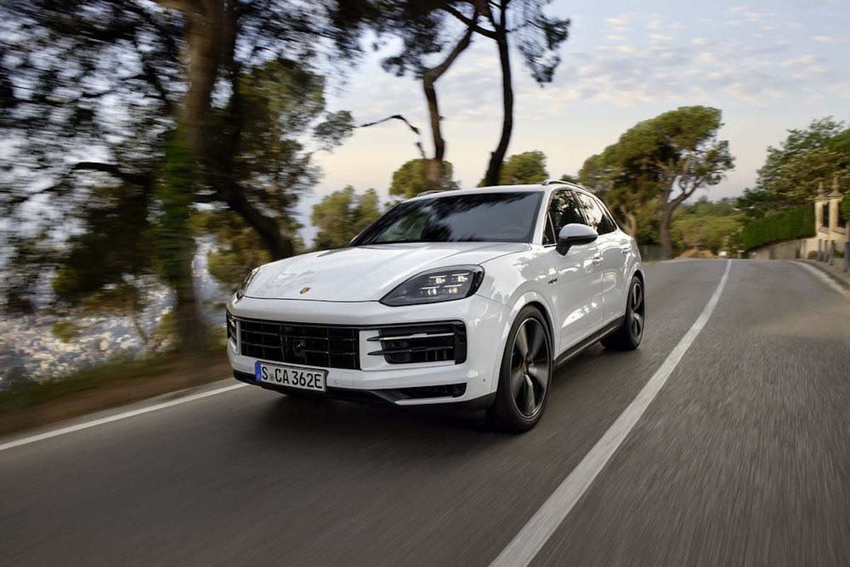 Porsche svela la Cayenne e-Hybrid