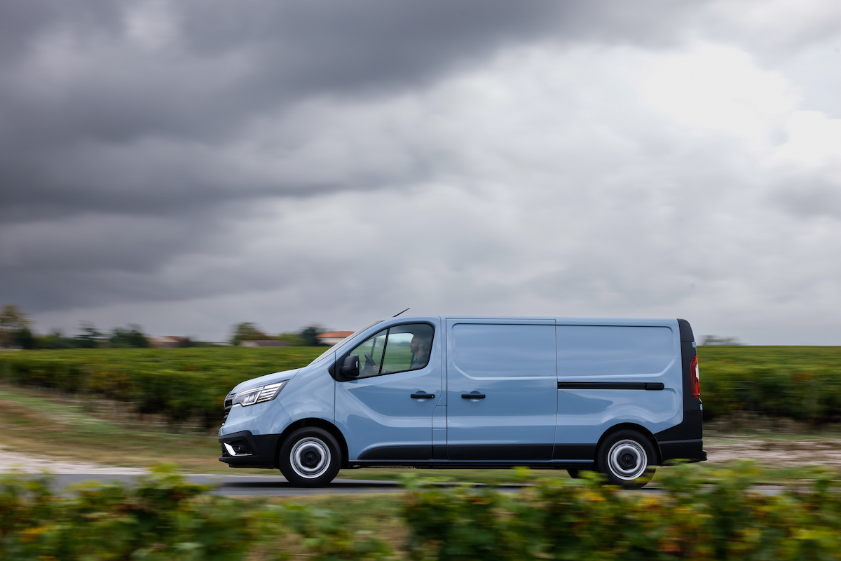 Debutta il nuovo Renault Trafic Van E-Tech Electric