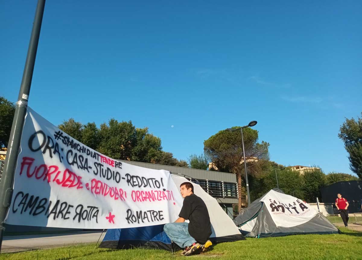 Caro affitti, la protesta delle tende arriva all’università Roma Tre