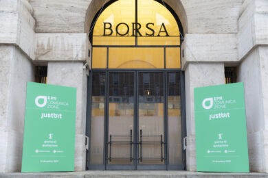 Piazza Affari chiude in rosso (-1,3%). Ma lo spread cala a 188 punti