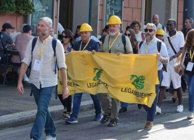 Legambiente detta la linea: “Rivoluzione energetica e mobilità sostenibile”