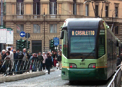 Roma, la saga del tram 8. Scoperto il guasto, forse; ancora un giorno di test Roma, la saga del tram 8. Scoperto il guasto, forse; ancora un giorno di test