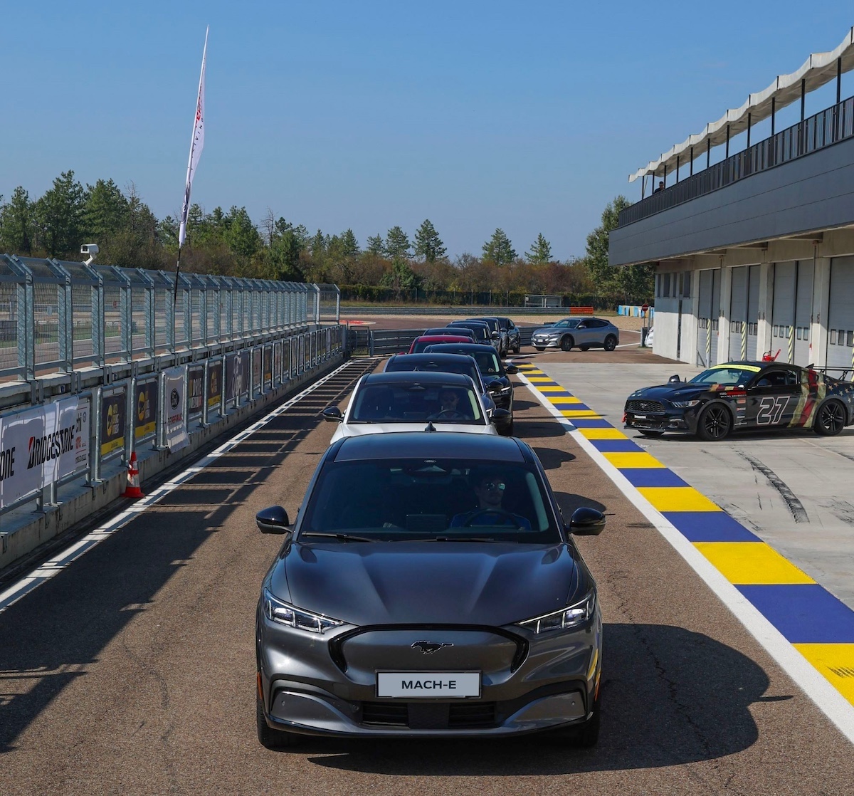 Ford Driving University: in pista con la Mustang Mach-E Ford Driving University: in pista con la Mustang Mach-E