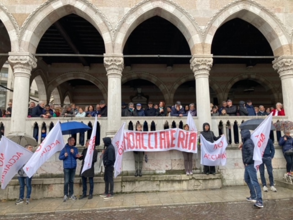 L’Azovstal ucraina va verso Piombino. Sul piatto 2 mld: via alla trattativa