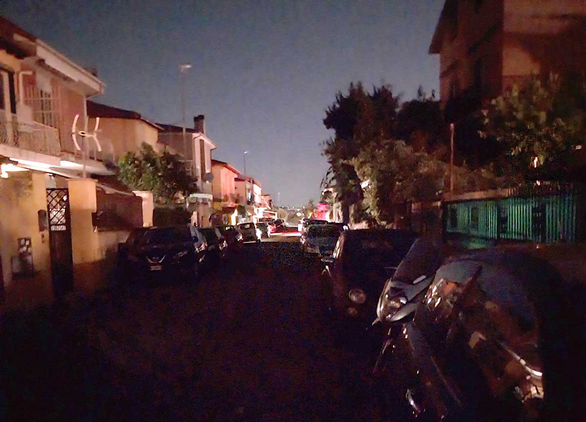 Roma, tre giorni consecutivi al buio: luci spente a Ponte Mammolo e Rebibbia Roma, tre giorni consecutivi al buio: luci spente a Ponte Mammolo e Rebibbia
