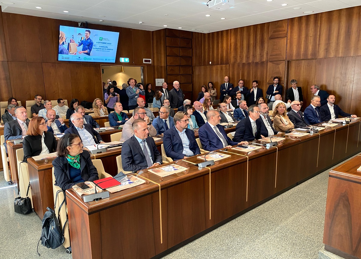 Guidesi: da Bergamo il tavolo preciso di lavoro per il commercio 2050 Guidesi: da Bergamo il tavolo preciso di lavoro per il commercio 2050