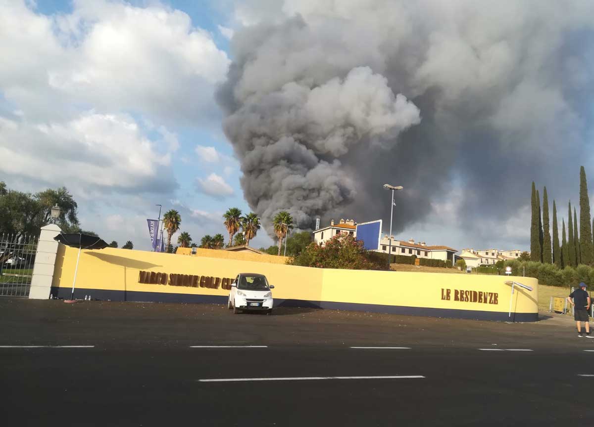 La Ryder Cup finisce in fumo: maxi incendio nel Golf club Marco Simone