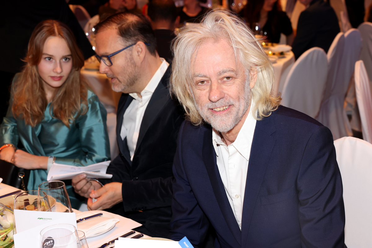 “I prodotti Pepsi mi fanno vomitare”. Il cantante Bob Geldof affossa il brand “I prodotti Pepsi mi fanno vomitare”. Il cantante Bob Geldof affossa il brand