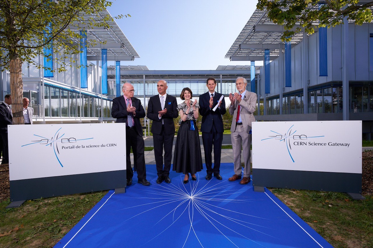 Stellantis e il CERN inaugurano il Science Gateway Stellantis e il CERN inaugurano il Science Gateway