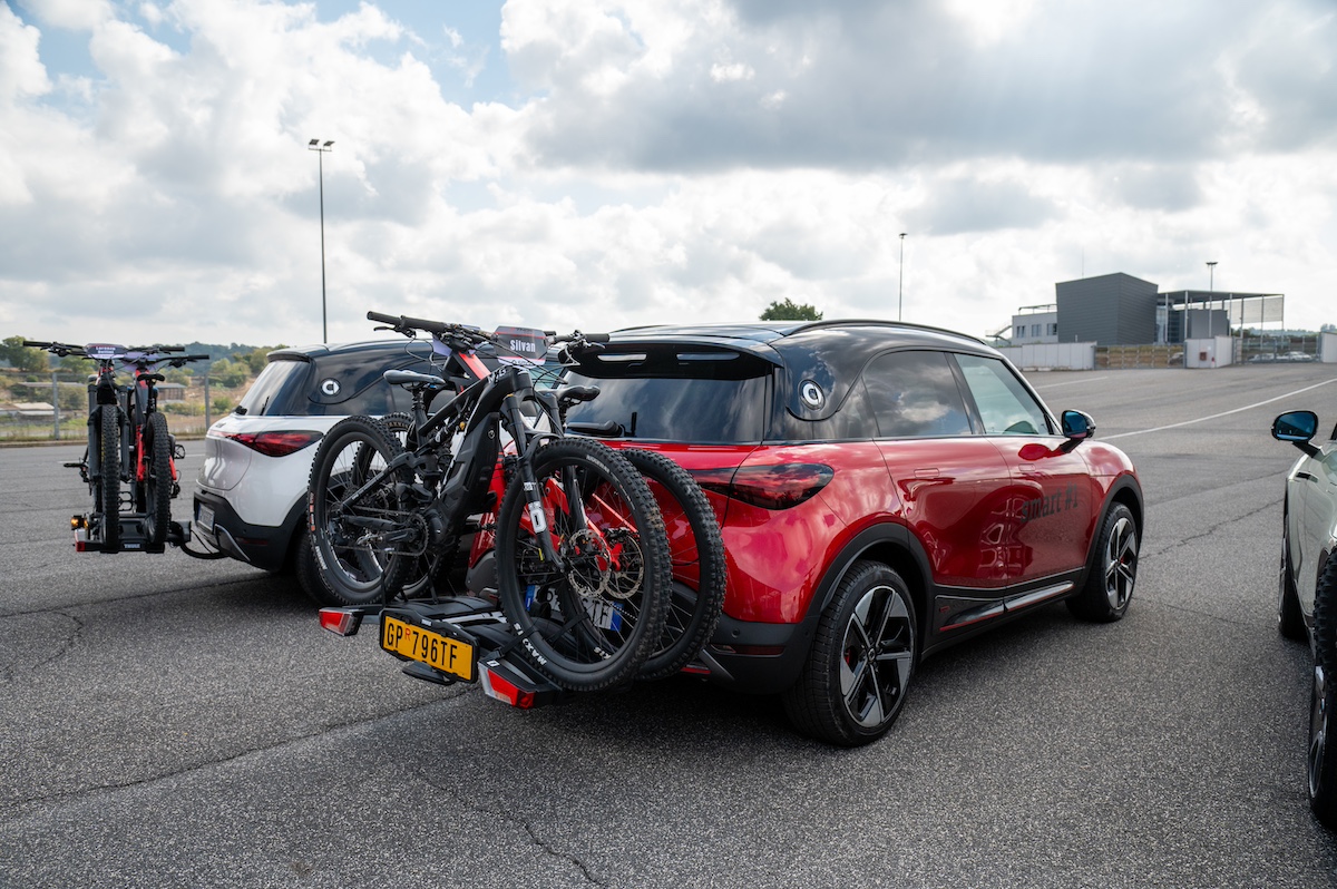 smart #1 e THOK E-Bikes insieme per una mobilità a zero emissioni smart #1 e THOK E-Bikes insieme per una mobilità a zero emissioni