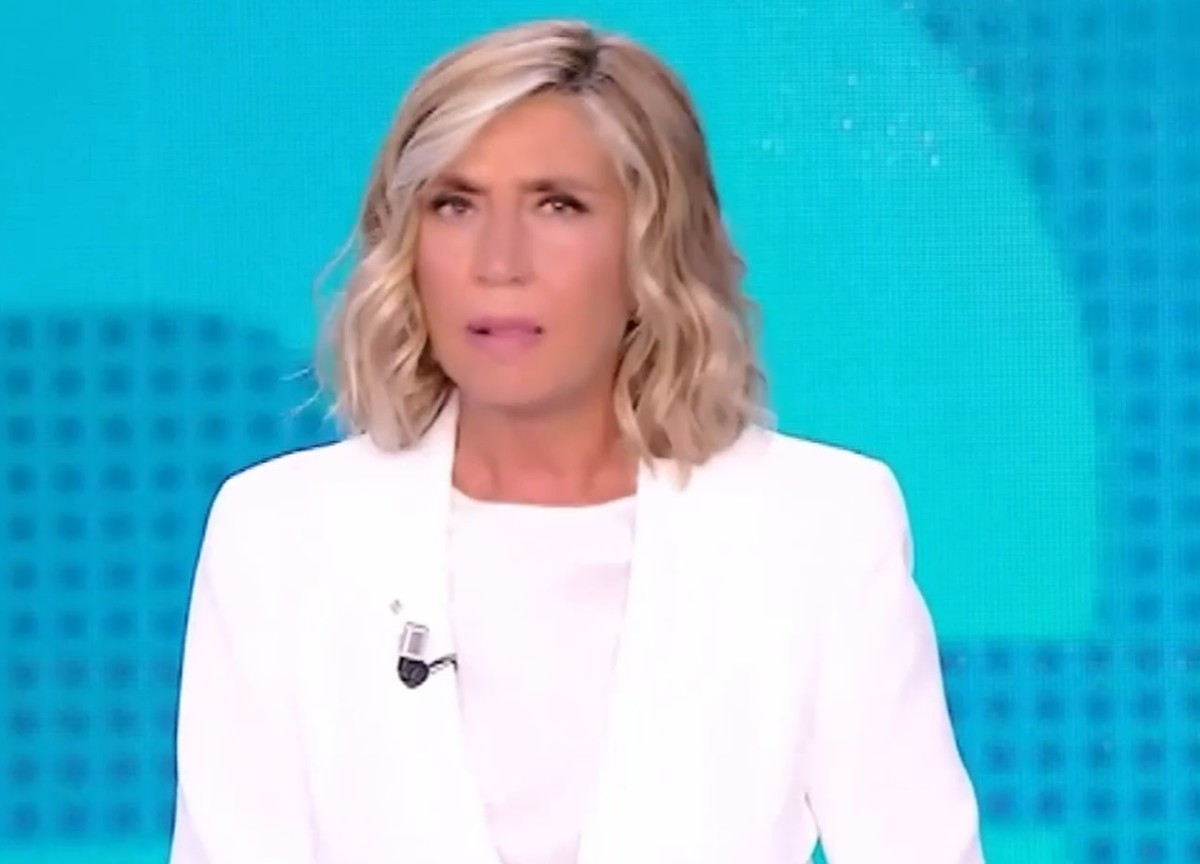 Pomeriggio Cinque cambia orario, stoccata a Myrta Merlino. Svolta di Mediaset Pomeriggio Cinque cambia orario, stoccata a Myrta Merlino. Svolta di Mediaset