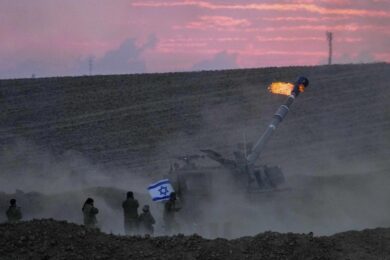 Israele, Biden invia F-15 e la Cina critica. Egitto: no agli americani in fuga