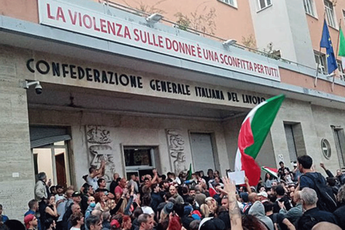 Forza Nuova e l’assalto alla Cgil: chiesti 10 anni per Fiore e Castellino Forza Nuova e l’assalto alla Cgil: chiesti 10 anni per Fiore e Castellino