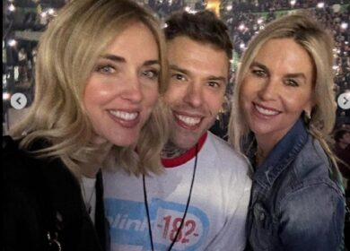 Fedez, i 34 anni al concerto dei Blink 182: “Compleanno più bello di sempre”