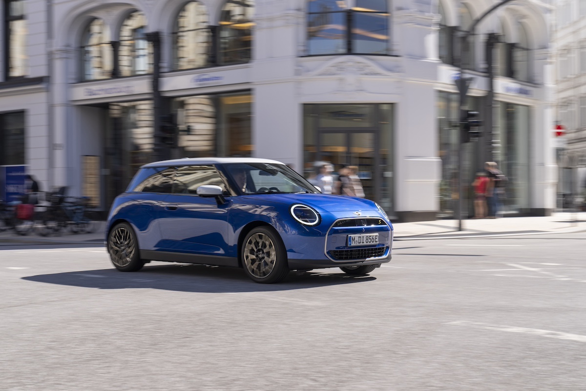 Nuova MINI Cooper SE, il futuro inizia adesso Nuova MINI Cooper SE, il futuro inizia adesso