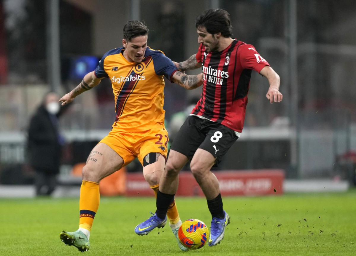 Scommesse, otto giocatori tra Roma e Lazio. Un pezzo grosso dei giallorossi Scommesse, otto giocatori tra Roma e Lazio. Un pezzo grosso dei giallorossi