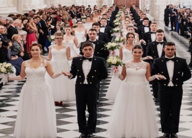 Pignatelli veste le debuttanti al Gran ballo della Venaria Reale