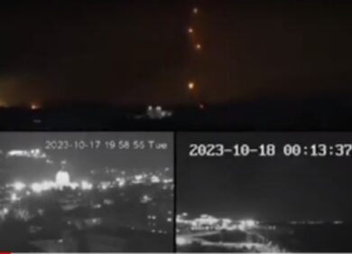 Le bombe cadono sull’ospedale di Gaza: il momento esatto dell’esplosione