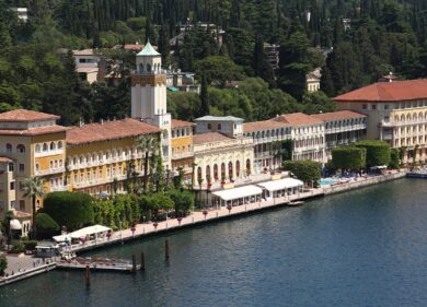 Hilton, il brand arriva sul lago di Garda: nel 2026 l’apertura del Grand Hotel
