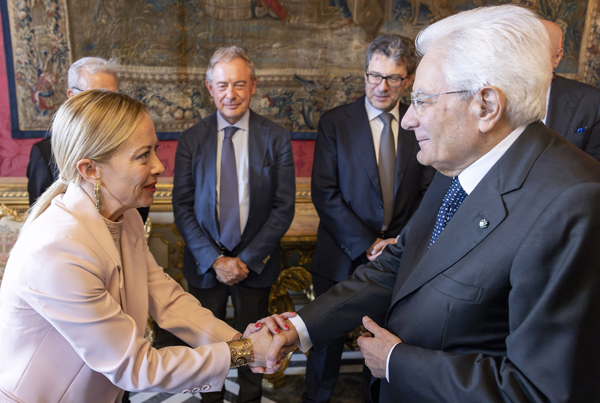 Mattarella-Meloni, rapporto ai minimi. Al Colle il “qui comando io” non piace Mattarella-Meloni, rapporto ai minimi. Al Colle il “qui comando io” non piace
