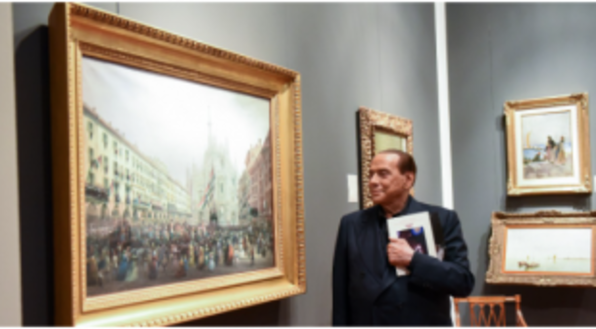Berlusconi, i quadri mangiati dai tarli. La pazza idea degli eredi: un falò