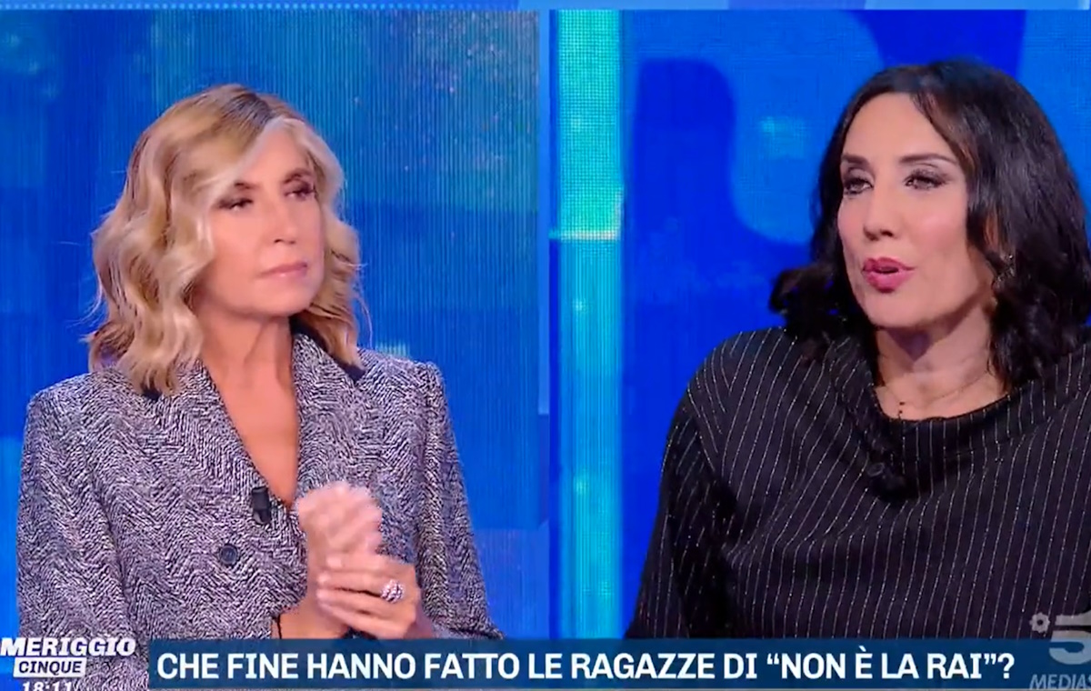 Ascolti tv, Pomeriggio 5 bloccato al 14%. Frecciatina di D’Urso a Mediaset Ascolti tv, Pomeriggio 5 bloccato al 14%. Frecciatina di D’Urso a Mediaset