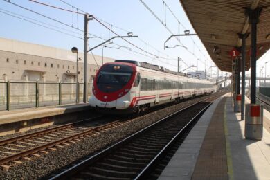 “Sono di Hamas”: fuori i genitali in treno e li avvicina ad alcune donne
