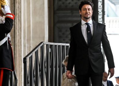 Meloni lascia Giambruno, lui risponde ad Affari con voce provata