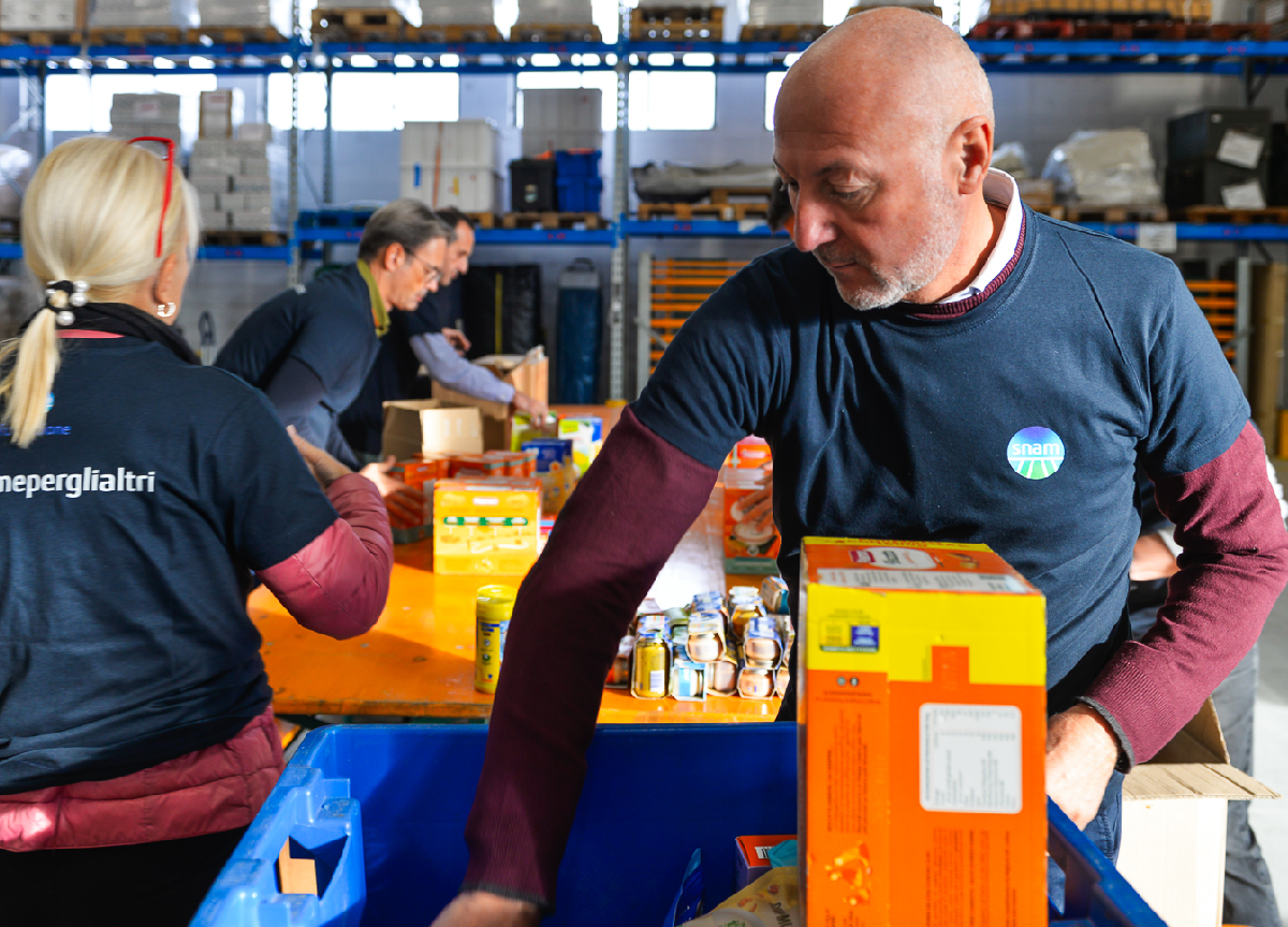 Snam, coinvolti 500 dipendenti nell’iniziativa “Insieme per gli altri” Snam, coinvolti 500 dipendenti nell’iniziativa “Insieme per gli altri”