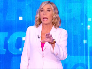 Ascolti tv, Pomeriggio Cinque nel pantano. A Merlino serve un salvagente