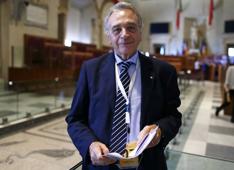 Lazio, Rocca senza soldi. Aumenterà l’Irpef e chiede pure aiuto al Prefetto