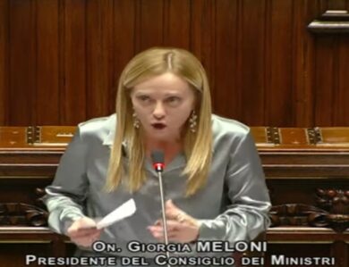Giambruno, Meloni scatenata in Aula: “Maggioranza di governo compatta”