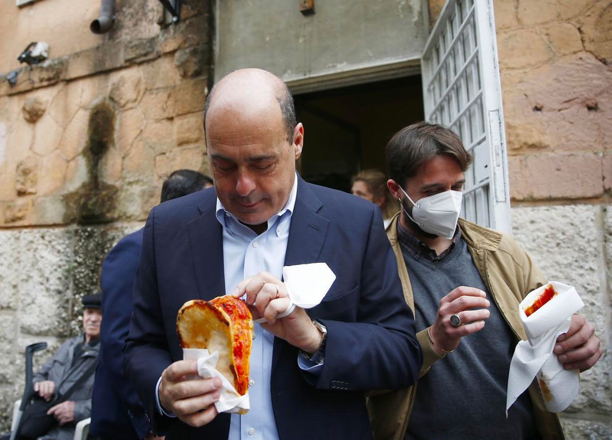 FdI sfida la Garbatella “rossa”: riapre la sezione dove militò la Meloni