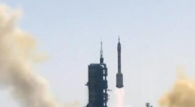 Spazio, lancio riuscito per la missione spaziale cinese Shenzhou-17