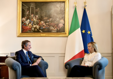 Energia green, il governo accelera e Meloni studia il nucleare. Il piano