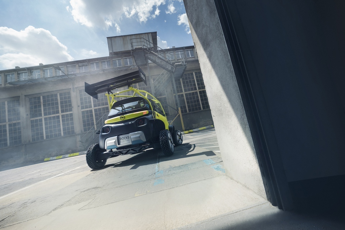 Opel Rocks e-XTREME, debutta ai saloni dell’auto di Zurigo ed Essen Opel Rocks e-XTREME, debutta ai saloni dell’auto di Zurigo ed Essen