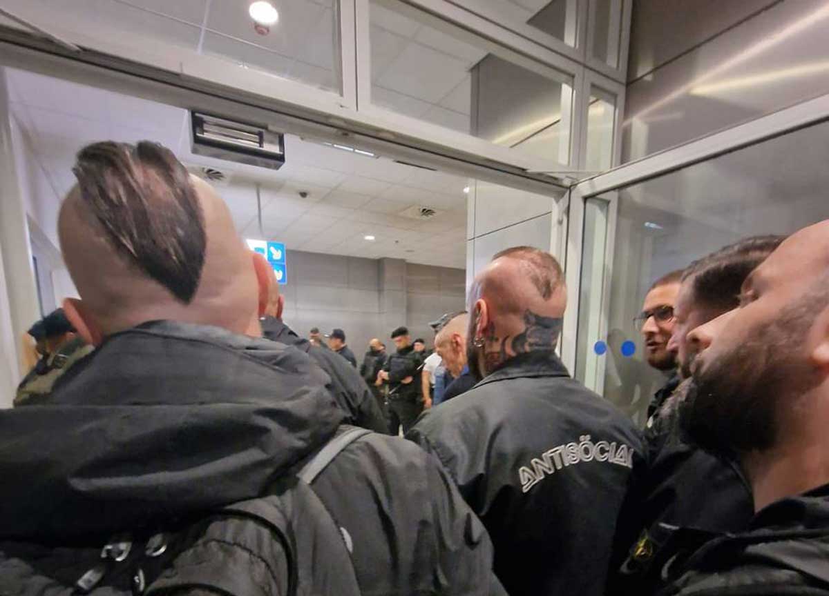 Casapound commemora Alba Dorata: bloccati in Grecia Iannone e Marsella Casapound commemora Alba Dorata: bloccati in Grecia Iannone e Marsella