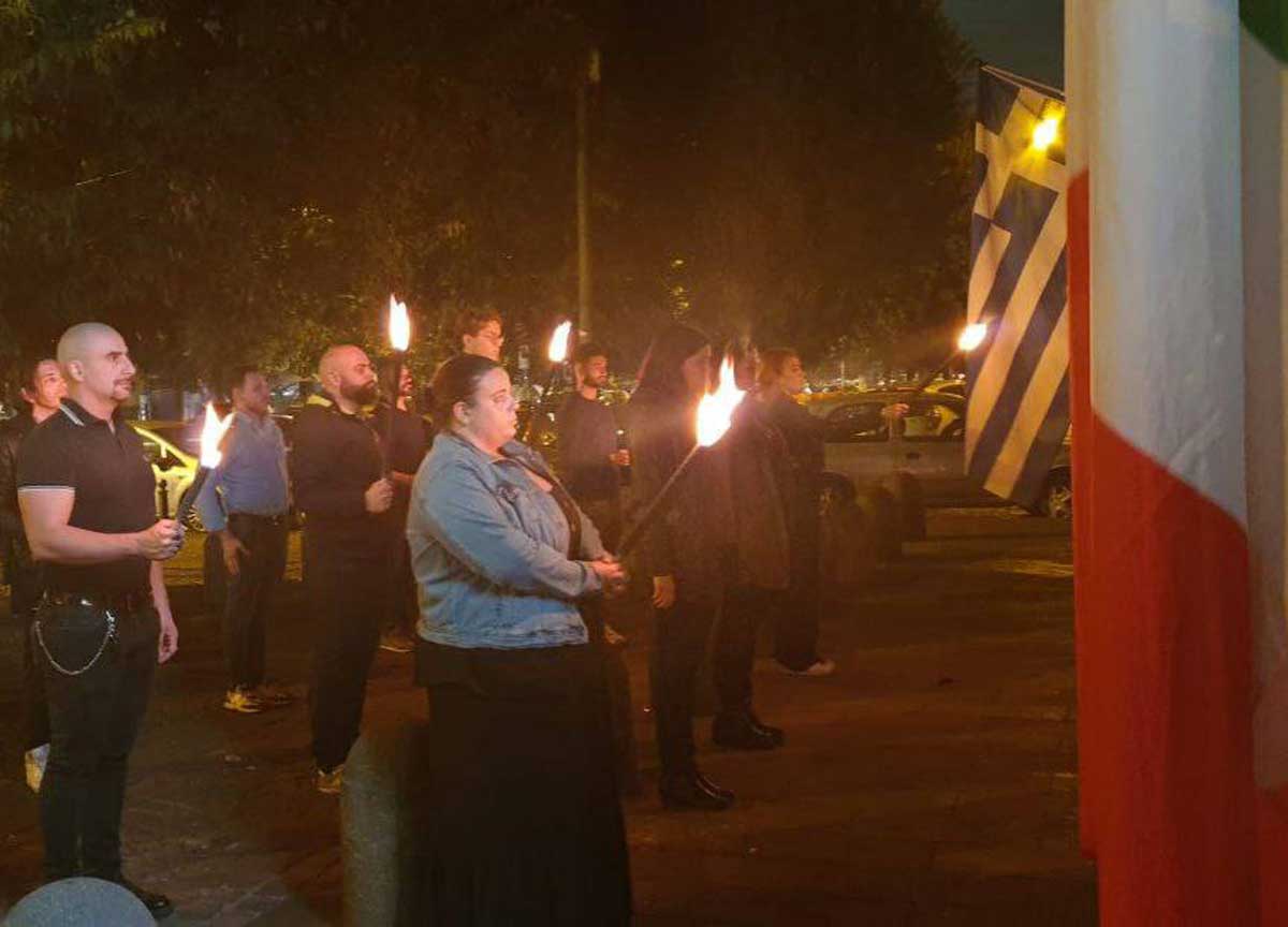 Casapound commemora Alba Dorata: bloccati in Grecia Iannone e Marsella Casapound commemora Alba Dorata: bloccati in Grecia Iannone e Marsella