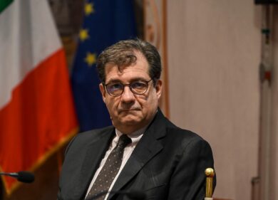 ESCLUSIVO: Scherzo telefonico a Meloni, premier furiosa con i suoi consiglieri