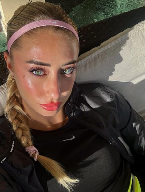 Gaia Sabbatini selfie pazzesco e fisico da urlo. “Nuova divina dello sport italiano” Gaia Sabbatini selfie pazzesco e fisico da urlo. “Nuova divina dello sport italiano”