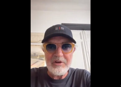 Milano, Briatore su Instagram: “Mi hanno rapinato in centro, città pericolosa”