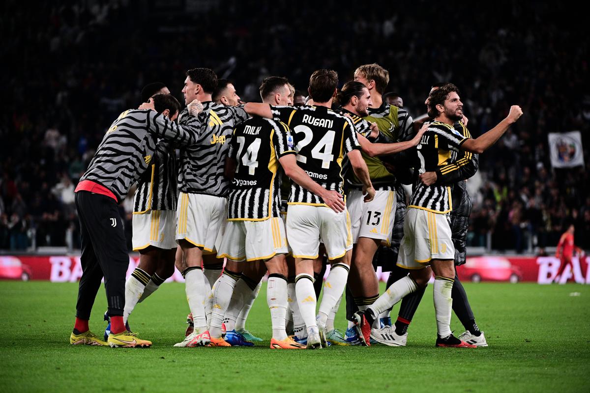 Galleria foto 'Juve ritira ricorso Calciopoli: rinuncia a richiesta di 433 mln. Ma chiede..' - foto 1