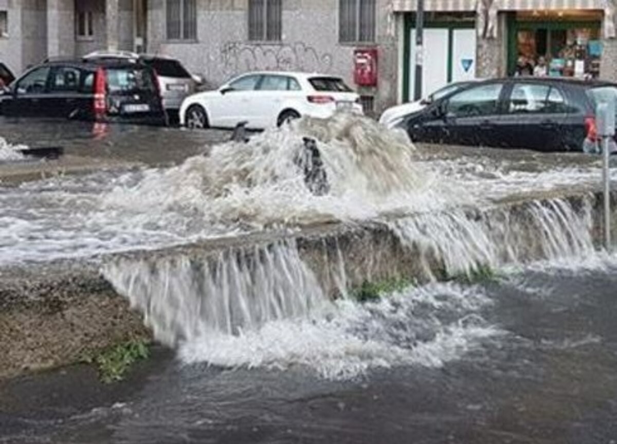Meteo, arriva la tempesta Ciaran. Regioni del Centro Nord in allerta Meteo, arriva la tempesta Ciaran. Regioni del Centro Nord in allerta