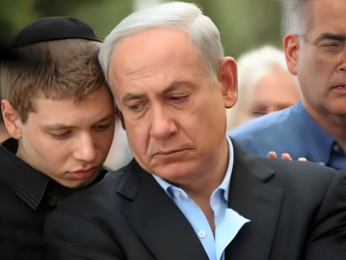 Israele, critiche al figlio di Netanyahu: “Imboscato a Miami, è un disertore” Israele, critiche al figlio di Netanyahu: “Imboscato a Miami, è un disertore”
