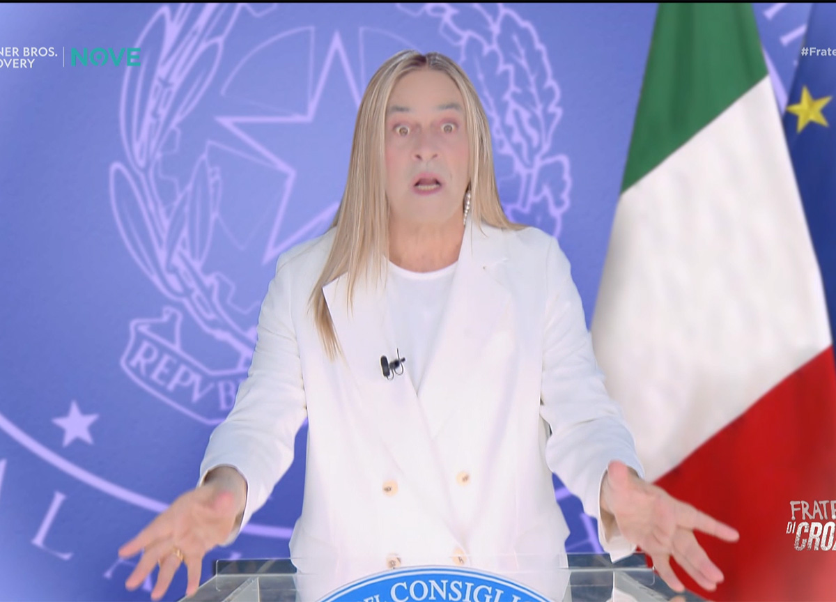 Crozza/ Giorgia Meloni, dopo lo scherzo telefonico dei comici russi, ecco la verità su l’Ucraina: «L’Ucraina non si porta più. adesso è di moda israele» Crozza/ Giorgia Meloni, dopo lo scherzo telefonico dei comici russi, ecco la verità su l’Ucraina: «L’Ucraina non si porta più. adesso è di moda israele»