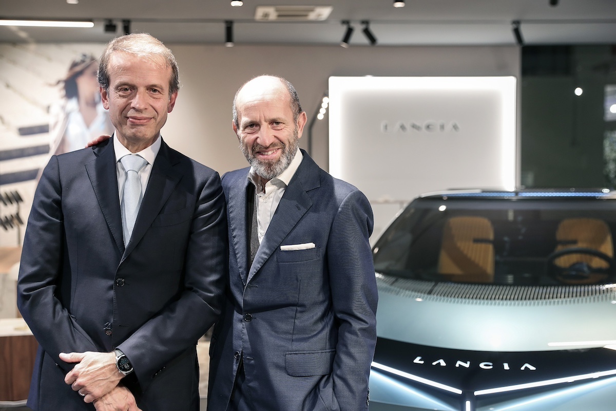 Lancia Pu+Ra HPE inaugura la nuova immagine delle concessionari e italiane